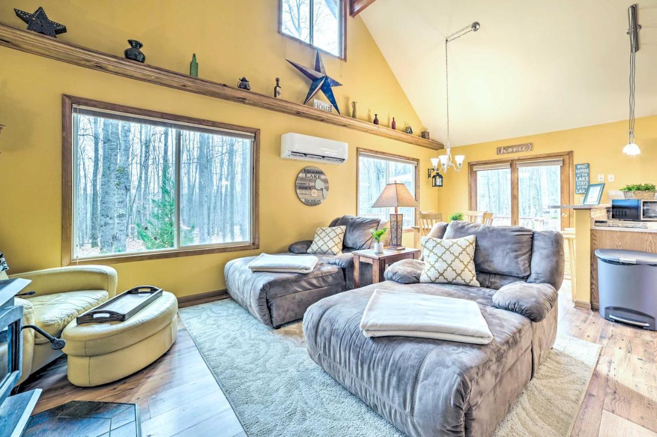 Higgins Lake Retreat - Hike, Swim, Relax! Roscommon المظهر الخارجي الصورة